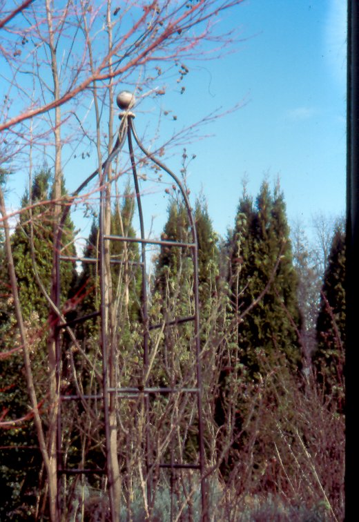 Rose Trellis - Wood Finial Top